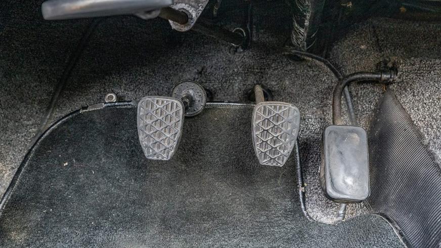 Mercedes-Benz 190 SL на торгах: 50 лет в одних руках и неизвестный пробег