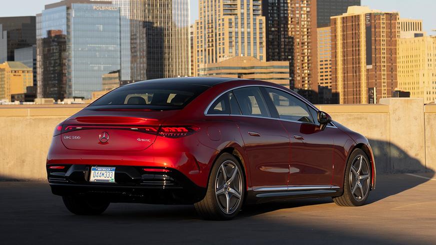 Большие и дорогие электрокары Mercedes-Benz уйдут из США