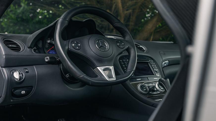 Редкий Mercedes-Benz SL 65 AMG Black Series уйдёт с молотка