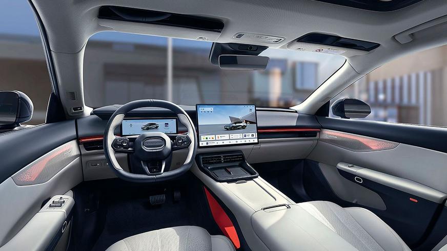 Lynk&Co начала продажи нового дальнобойного седана 07 EM-P