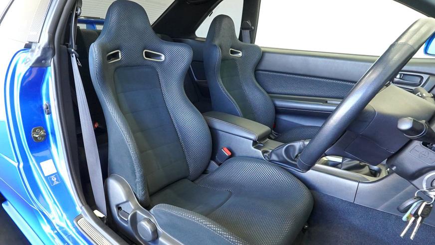 Один из самых редких Nissan Skyline GT-R появился в продаже в Дубае