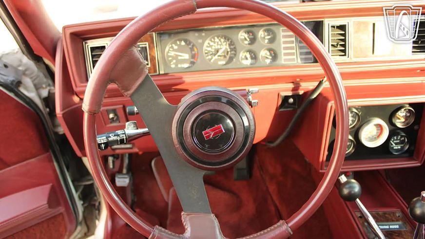 Фото дня: Oldsmobile с тремя рычагами КПП