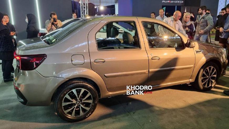 Renault Logan первого поколения превратился в Saipa Cadila в Иране