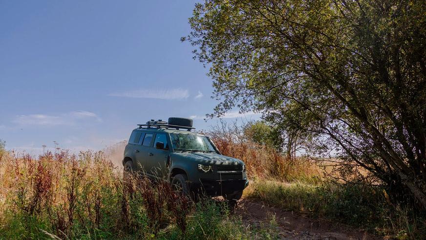 У Defender появилась упрощённая версия, но её не купить