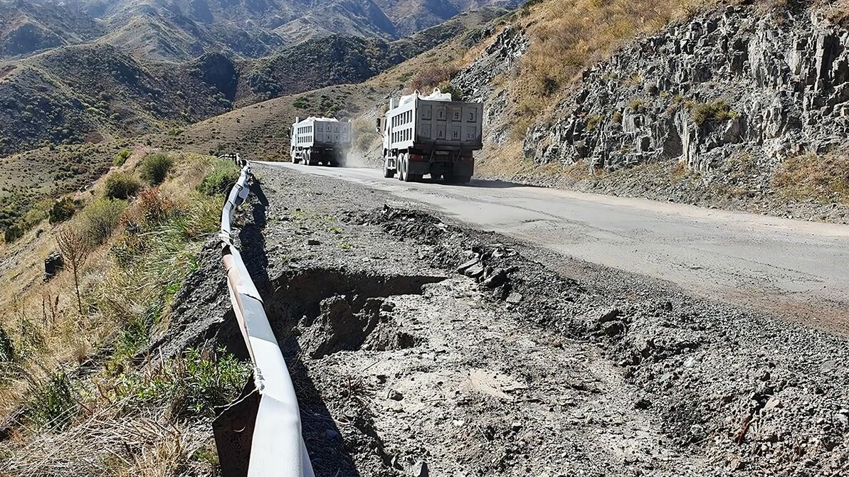 Олар видеоны қыздың аузында аяқтады