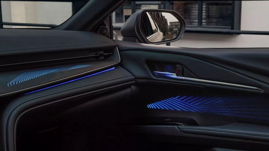 Toyota представила «спортивную» Camry для Китая