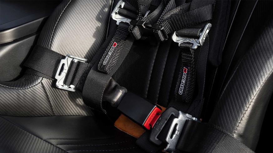 Lexus выкатил на показ водородный Side-by-Side