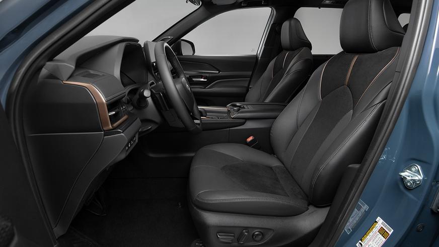 Toyota презентовала большой Highlander с приставкой Grand