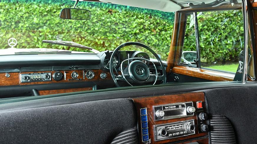 В продаже появился Mercedes-Benz Pullman, собранный для Джона Леннона