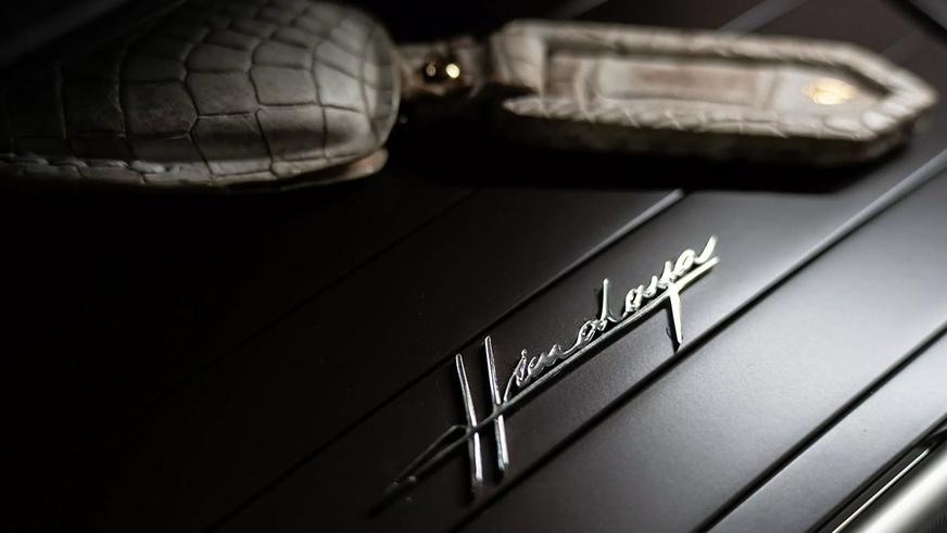 Сверхдорогой «Гелендваген» окрасили алмазной пылью