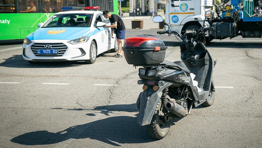 Куәліксіз және нөмірсіз жүрген мопедистерге қандай айыппұл салынады
