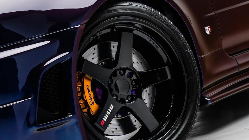 Один из самых редких Nissan Skyline GT-R появился в продаже в Дубае