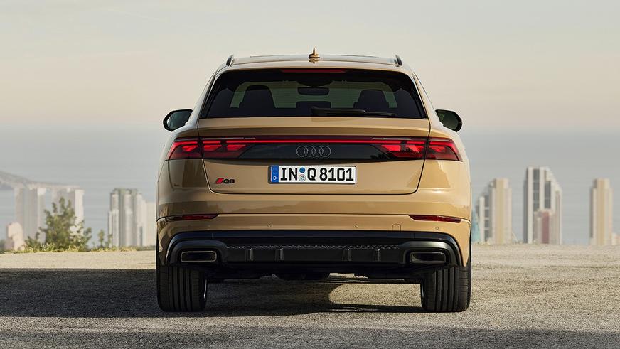 Обновлён кроссовер Audi Q8: новые фары и прежние двигатели