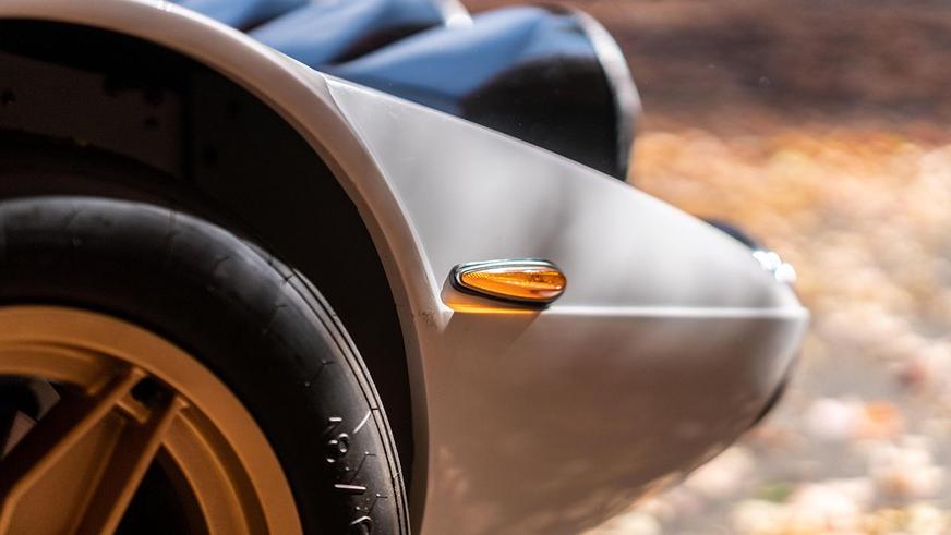 Качественную реплику культовой Lancia Stratos продают с аукциона