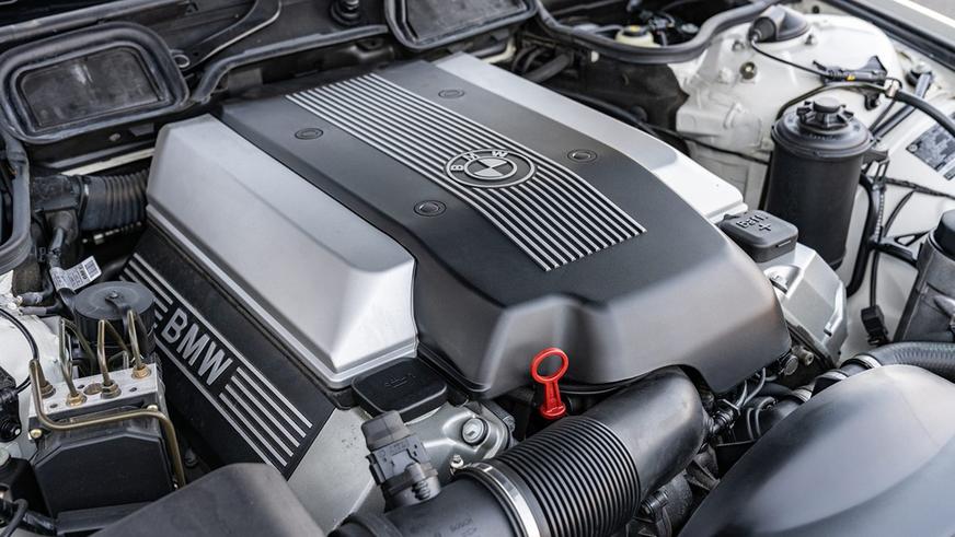 На торги выставили почти новую BMW 740iL (E38) 2000 модельного года