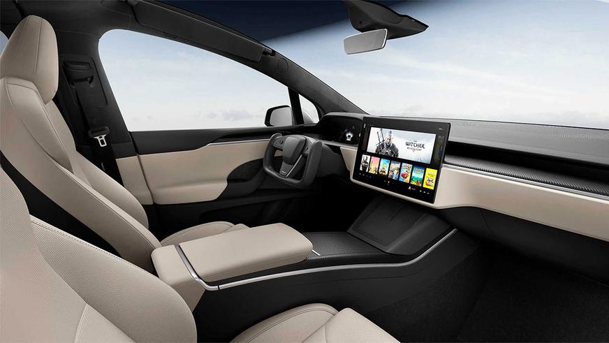 Tesla обновила Model S