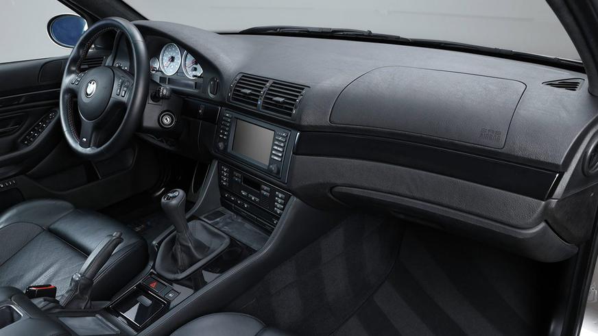 За BMW M5 (E39) готовы отдать более 100 000 долларов