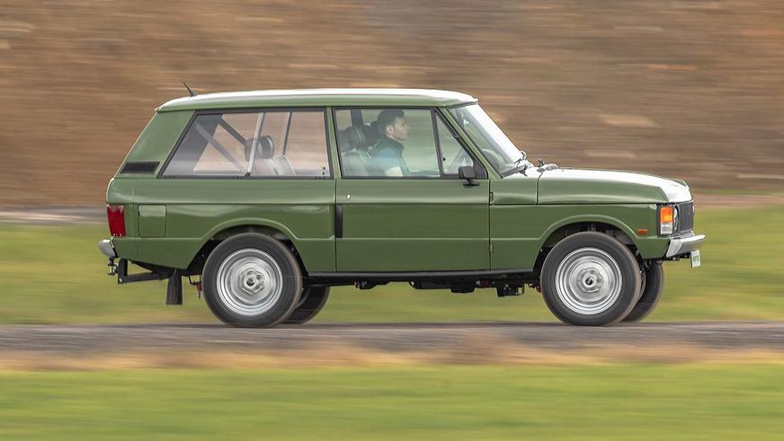 Старый Range Rover превратили в рестомод с мотором от Tesla