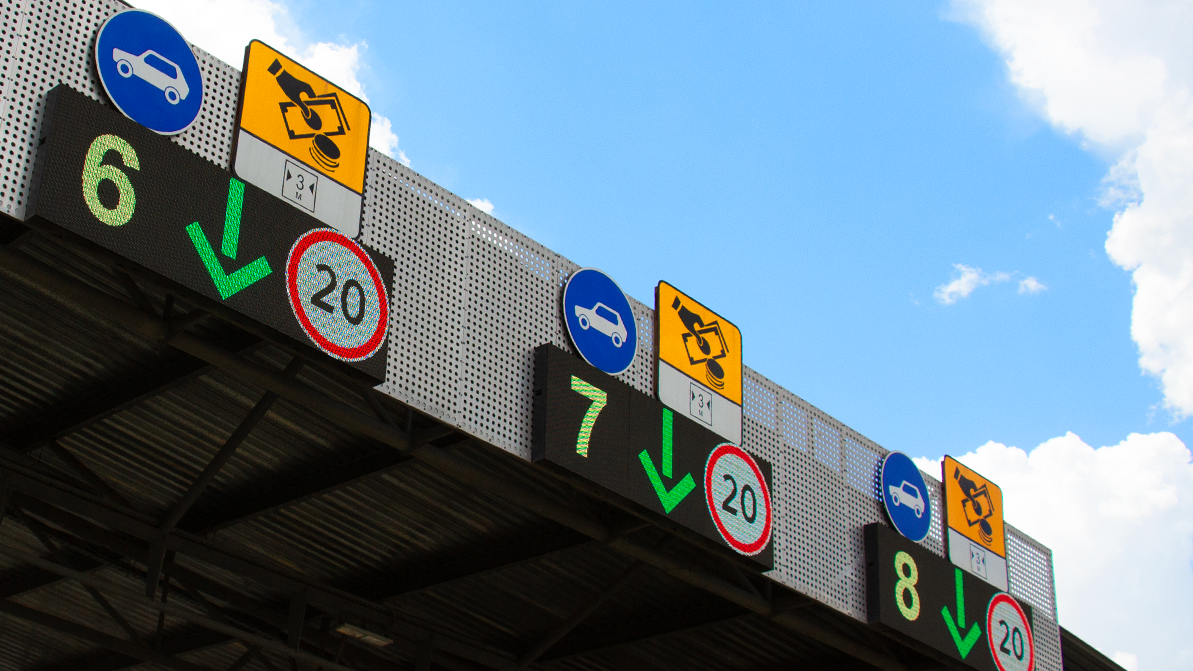 Проезд по платным дорогам РК подорожает для иностранных перевозчиков