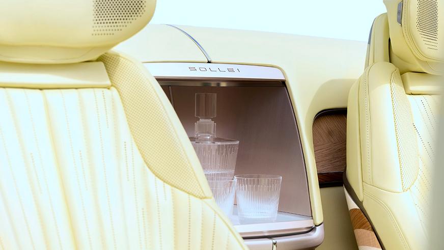 Презентован электрический кабриолет Cadillac Sollei