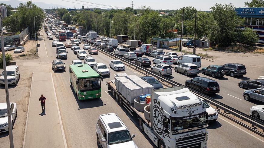 По БАКАД в объезд Алматы стало ездить вдвое больше авто