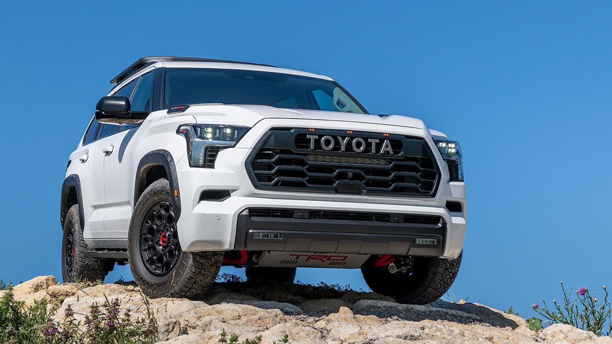Toyota отзывает новые Tundra и Sequoia