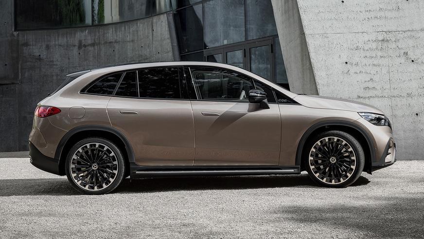 Mercedes-Benz EQE SUV появился в Казахстане официально