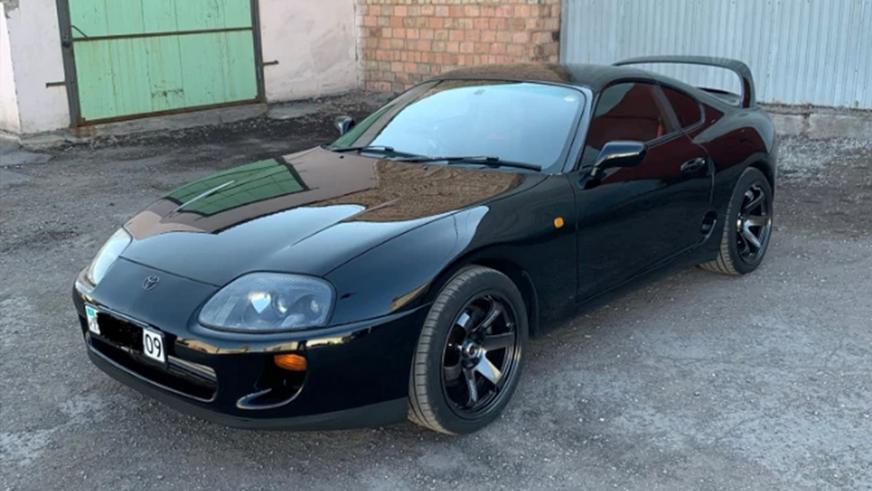 Интересные авто в продаже на Kolesa.kz: от Alfa Romeo 164 до ГАЗ-24 с сюрпризом