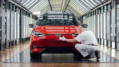 Volkswagen-нің жиырма мың қызметкері жұмыстан шығуға келісті