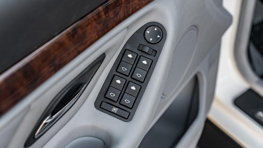 На торги выставили почти новую BMW 740iL (E38) 2000 модельного года