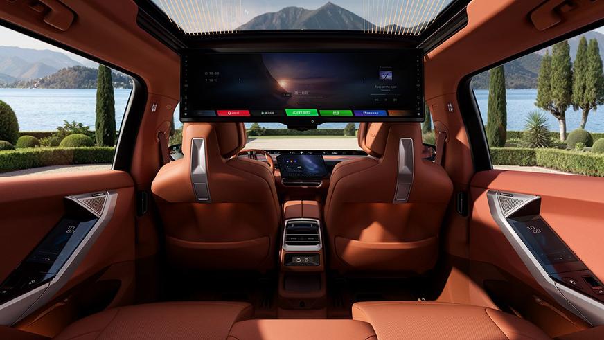 Новый BMW X5 для Китая оказался просторнее X7
