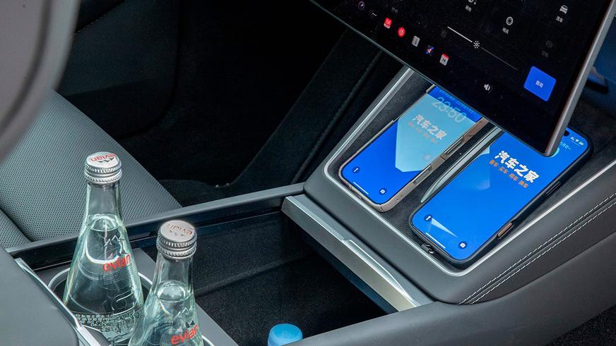 Tesla представила в Китае 6-местный кроссовер Model Y