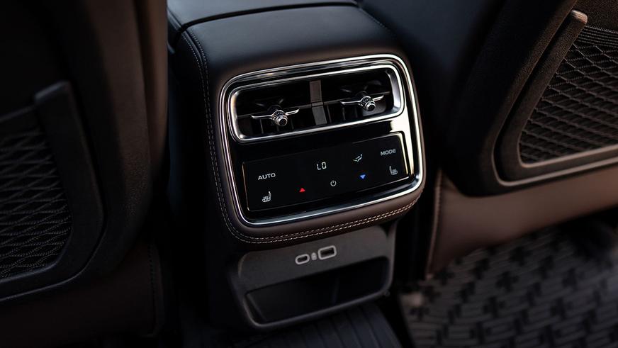 Geely Monjaro снова обновился. Сколько стоит в РК?