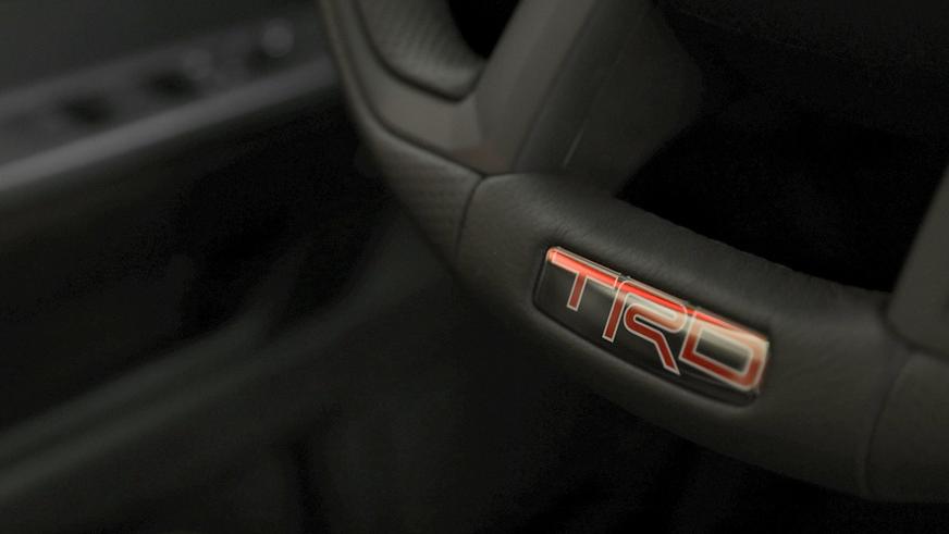 В России добавили проходимости внедорожнику Toyota Sequoia