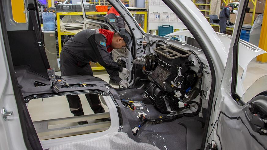 Грузовички Kia Bongo начали собирать в Казахстане