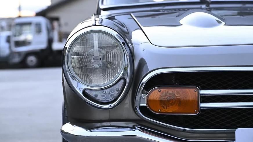 Крошечную ретро-Honda выставят на торги