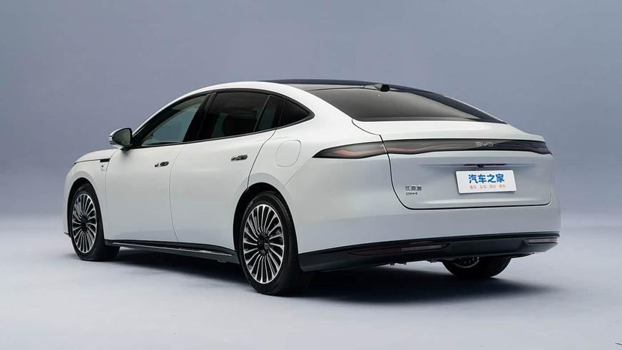 BYD представила 5.1-метровый седан Seal 08