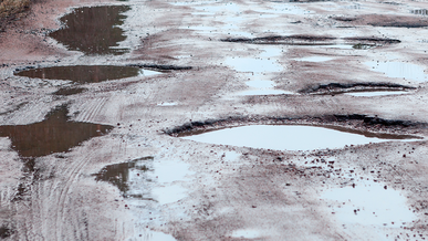 Долгострой Шу – Кайнар: 50 километров машины ползут более двух часов