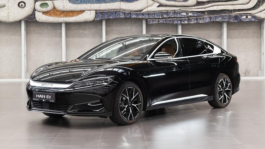 Какие новые электромобили из салонов продаются лучше в 2025-м?