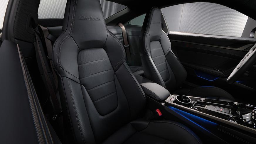Porsche 911 Turbo S обновился и стал сверхмощным гибридом