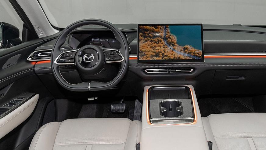 Mazda открыла в Китае приём предзаказов на лифтбэк EZ-6