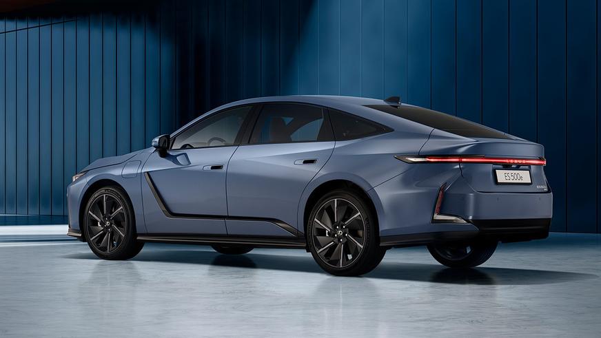 Сколько стоит новый Lexus ES в Казахстане