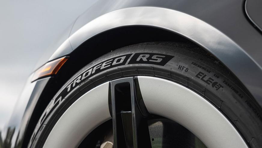 Porsche Taycan Turbo GT: менее 2 секунд до сотни