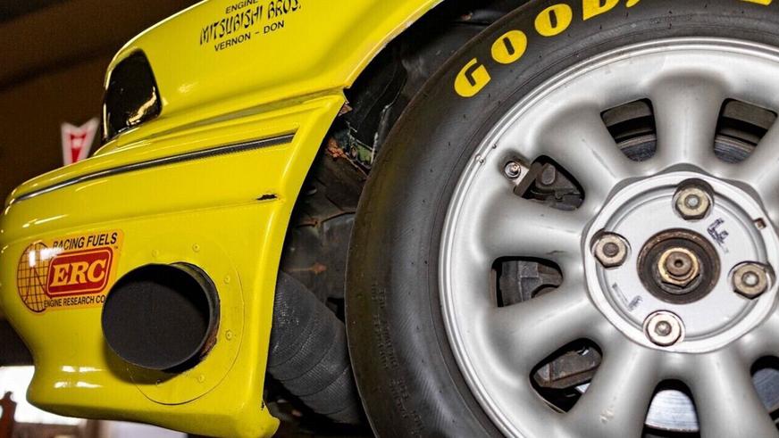 Mitsubishi Galant, способный разогнаться до 360 км/ч, выставлен на продажу