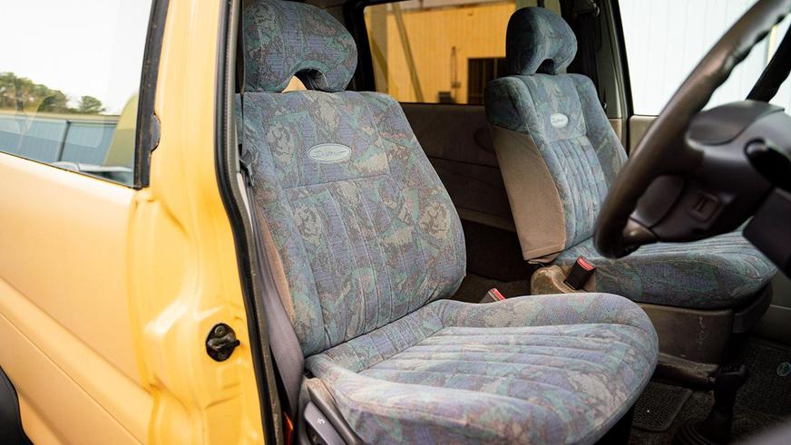 Лифтованная Mitsubishi Delica появилась на торгах в США