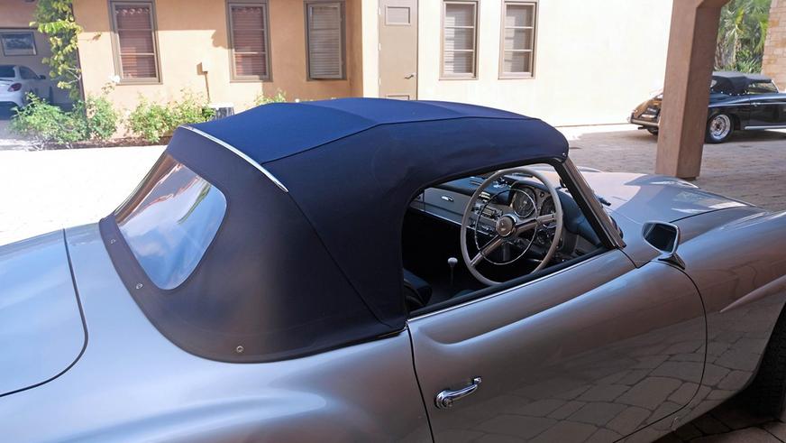 Первый серийный Mercedes-Benz 190 SL выставлен на торги