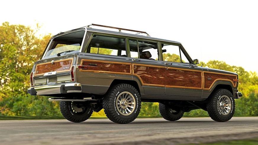 grang-wagoneer-3