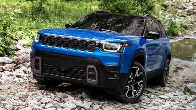 Первые фото нового Jeep Cherokee