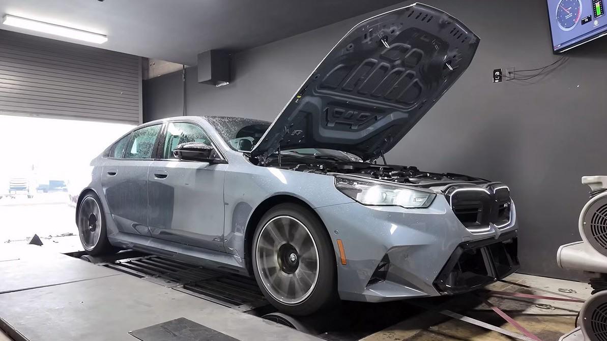 Жаңа BMW&nbsp;M5-тің қуаты ресми көрсеткіштен артық екені белгілі болды