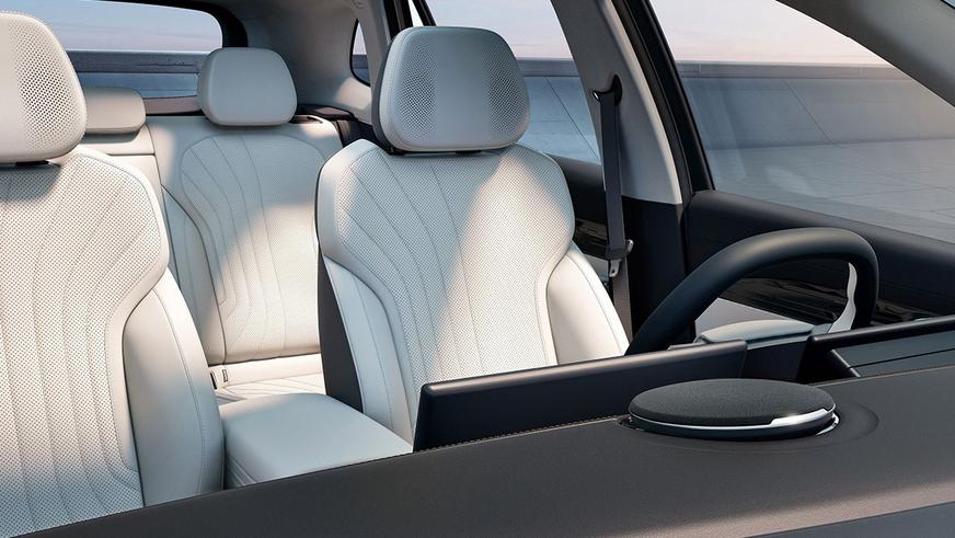 Новый кроссовер Geely проедет без подзарядки 530 км